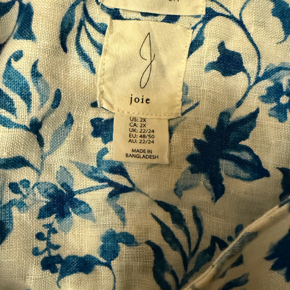 Joie Blue Floral blouse - Picture 10 of 10